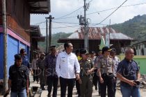 BUPATI TINJAU REALISASI PEMBANGUNAN  DI DESA BAYUR KECAMATAN MUARADUA KISAM