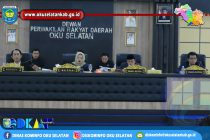 SIDANG DPRD KABUPATEN OKU SELATAN DENGAN AGENDA MENDENGARKAN LAPORAN BADAN ANGGARAN DPRD