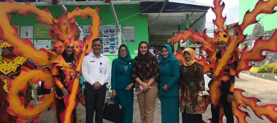 GEBYAR SENI BUDAYA SMP N 1 MUARADUA SARAT AKAN NILAI-NILAI POSITIF