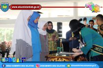 DUTA LITERASI SUMSEL LANTIK TIGA DUTA LITERASI OKU SELATAN PADA SAFARI GERAKAN SUMSEL MEMBACA MENUJU “SUMSEL CERDAS” TAHUN 2019