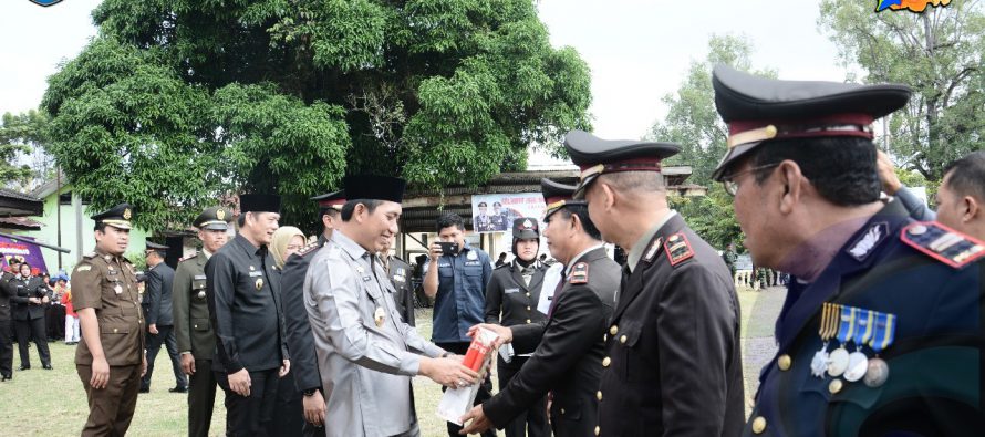 UPACARA HUT BHAYANGKARA KE-73 BUPATI OKU SELATAN SAMPAIKAN AMANAT PRESIDEN RI