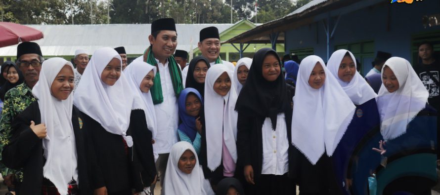 BUPATI DAN WAKIL BUPATI OKU SELATAN HADIRI PEMBUKAAN POSPEKAB KE-4 TINGKAT KABUPATEN OKU SELATAN TAHUN 2019 DI PONPES DARUL ULUM DESA KARET JAYA KECAMATAN BUAY PEMACA