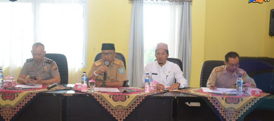 BAGIAN KESRA SETDA OKU SELATAN GELAR RAPAT PERSIAPAN PELAKSANAAN PELEPASAN DAN PEMBERANGKATAN SEBANYAK 67 CALON JEMAAH HAJI TAHUN 1440 H / 2019 M