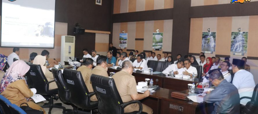 WAKIL BUPATI OKU SELATAN HADIRI WORKSHOP DENGAN STAKEHOLDER TERKAIT DI DAERAH UNTUK MENYEPAKATI ACTION PLAN DALAM RANGKA PENYEHATAN PDAM, GUNA MENINGKATKAN KINERJA PDAM TIRTA SAKA SELABUNG