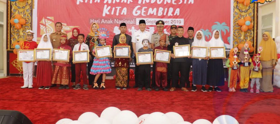PERINGATAN HARI ANAK NASIONAL TAHUN 2019, PEMKAB OKU SELATAN GELAR LOMBA MEWARNAI TINGKAT PAUD DAN PEMBERIAN PENGHARGAAN BAGI SISWA BERPRESTASI