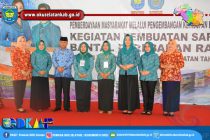 TP PKK KABUPATEN OKU SELATAN GELAR PELATIHAN PEMBUATAN SARUNG BANTAL DARI BAHAN RAJUT