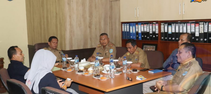 AUDIENSI KADISPORA PROVINSI SUMSEL TERKAIT PENYELENGGARAAN TURNAMEN SEPAKBOLA U-20 PIALA GUBERNUR SUMSEL