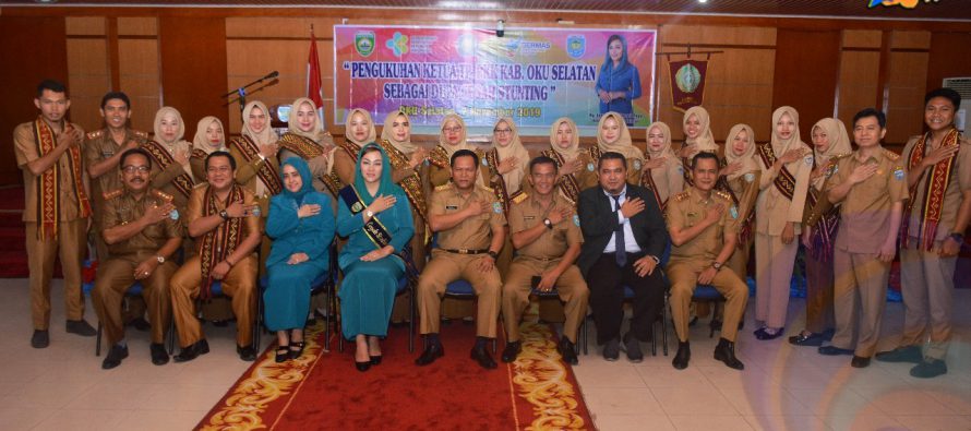 PENGUKUHAN DUTA CEGAH STUNTING OLEH ASISTEN I, ISYANA LONETASARI POPO SEBAGAI DUTA CEGAH STUNTING KABUPATEN OKU SELATAN