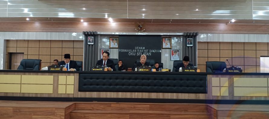 BUPATI OKU SELATAN SAMPAIKAN PIDATO PENGANTAR NOTA KEUANGAN PADA PEMBUKAAN RAPAT PARIPURNA DPRD KABUPATEN OKU SELATAN DALAM RANGKA PEMBAHASAN RAPERDA APBD KABUPATEN OKU SELATAN TAHUN ANGGARAN 2020 DAN PROPEMPERDA TAHUN 2020 SERTA TIGA RAPERDA KABUPATEN OKU SELATAN