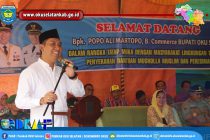 TATAP MUKA BERSAMA MASYARAKAT LINGKUNGAN TANGSI BAWAH, BUPATI OKU SELATAN RESMIKAN MCK UMUM DAN BERIKAN BANTUAN UANG TUNAI UNTUK MUSHOLLA MUSLIM