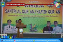 ASISTEN III BIDANG ADMINISTRASI UMUM HADIRI WISUDA SANTRI TAHUN 2020 DI GEDUNG KESENIAN MUARADUA KABUPATEN OKU SELATAN