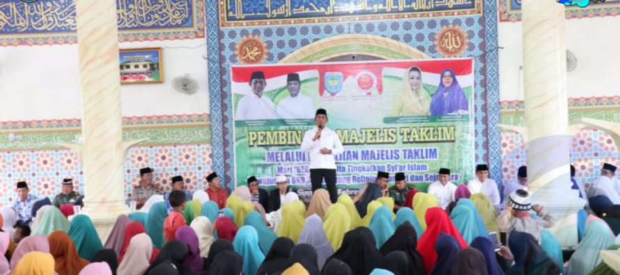 BUPATI OKU SELATAN SILATURAHMI BERSAMA MASYARAKAT DESA SIMPANG KECAMATAN SIMPANG DAN PEMBINAAN MAJELIS TAKLIM TINGKAT KABUPATEN OKU SELATAN