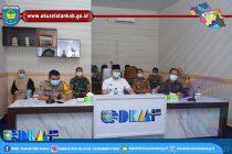 WAKIL BUPATI OKU SELATAN HADIRI RAPAT KOORDINASI BERSAMA GUBERNUR SUMATERA SELATAN DAN PARA BUPATI DAN WALIKOTA SE- SUMATERA SELATAN TERKAIT PENCEGAHAN PENYEBARAN COVID-19 MELALUI VIDEO CONFERENCE