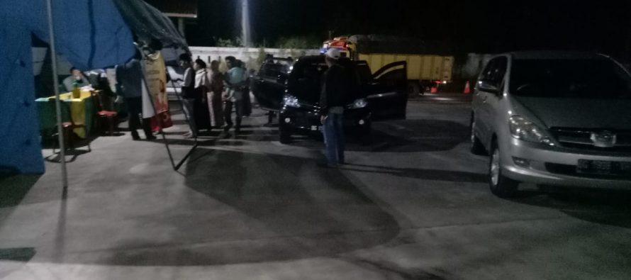 PEMERINTAH KABUPATEN OKU SELATAN MELALUI POSKO-POSKO GUGUS TUGAS YANG ADA DI BEBERAPA WILAYA PERBATASAN, TELAH BERUPAYA SEMAKSIMAL MUNGKIN DENGAN MELAKUKAN PENJARINGAN KENDARAAN UMUM 1×24 JAM DALAM UPAYA PENCEGAAN COVID-19