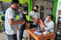 PEMKAB OKU SELATAN MELALUI GUGUS TUGAS COVID-19 OKU SELATAN BERDAYAKAN PENJAHIT LOKAL UNTUK SUPPLY MASKER KAIN