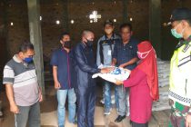 PENDISTRIBUSIAN JARING PENGAMAN SOSIAL DAMPAK COVID-19 KABUPATEN OKU SELATAN  DI KECAMATAN SIMPANG DAN BUANA PEMACA, SERTA JADWAL UNTUK KECAMATAN LAINNYA