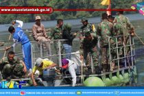 CEGAH PENYEBARAN COVID-19 PEMKAB OKU SELATAN LAKUKAN PENYEMPROTAN DISINFEKTAN DI PASAR TRADISIONAL BANDING AGUNG