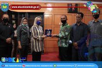 KETUA DPRD OKU SELATAN TERIMA LANGSUNG KUNJUNGAN KERJA ANGGOTA DPD RI HJ. EVA SUSANTI DAN ANGGOTA DPRD RI WAHYU SANJAYA, S.E.