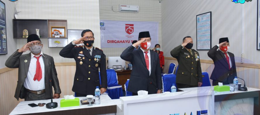PEMERINTAH KABUPATEN OKU SELATAN IKUTI PENURUNAN BENDERA HUT RI KE-75 SECARA VIRTUAL