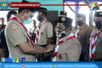 BUPATI DAN BUPATI OKU SELATAN MELANTIK SECARA LANGSUNG PENGURUS MAJELIS PEMBIMBING RANTING DAN KWARTIR RANTING GERAKAN PRAMUKA KECAMATAN BANDING AGUNG DAN MEKAKAU ILIR
