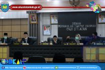 BUPATI DAN WAKIL BUPATI OKU SELATAN HADIRI PEMBUKAAN RAPAT PARIPURNA DALAM PEMBAHASAN RANCANGAN KEBIJAKAN UMUM DAN RANCANGAN PRIORITAS PLAPON ANGGARAN SEMENTARA APBD KABUPATEN OKU SELATAN TAHUN ANGGARAN 2021