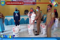 PEMERINTAH KABUPATEN OKU SELATAN GELAR KEGIATAN PENYERAHAN BANTUN BERAS DAMPAK COVID-19 UNTUK  MASYARAKAT DI 19 KECAMATAN SECARA SIMBOLIS
