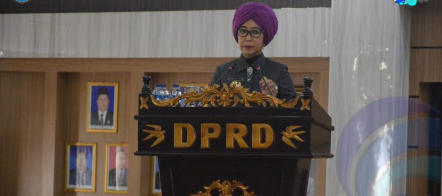 PJS.BUPATI SAMPAIKAN JAWABAN TERHADAP PANDANGAN UMUM ENAM FRAKSI ANGGOTA DPRD KABUPATEN OKU SELATAN TAHUN ANGGARAN 2021