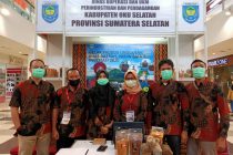 PROMOSIKAN PRODUK UMKM OKU SELATAN, DINAS  KOPERINDAG OKU SELATAN RAIH JUARA II STAND TERBAIK DALAM PAMERAN PRODUK UNGGULAN KHAS DAERAH DI CIHAMPELAS KOTA BANDUNG