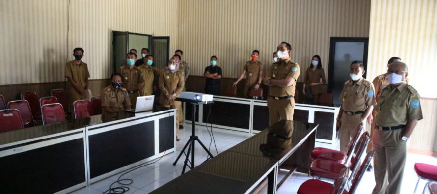 HARI PERTAMA MASUK KERJA DI TAHUN 2021, BUPATI OKU SELATAN TINJAU LANGSUNG KESIAPAN PENERAPAN ABSENSI ELEKTRONIK DI SEJUMLAH OPD