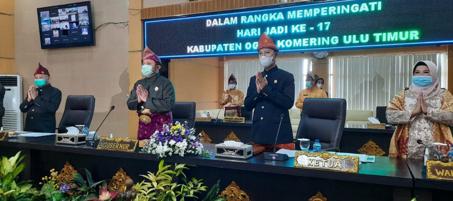 WAKIL BUPATI OKU SELATAN HADIRI RAPAT PARIPURNA ISTIMEWA DALAM RANGKA PERINGATAN HARI JADI KABUPATEN OKU TIMUR KE-17 TAHUN BERSAMA GUBERNUR SUMATERA SELATAN.