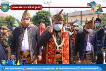 HERMAN DERU HADIRI SIDANG PARIPURNA ISTIMEWA DPRD KABUPATEN OKU SELATAN DALAM RANGKA HUT KE-17 KABUPATEN OKU SELATAN SERTA PERESMIAN INFRASTRUKTUR YANG ADA DI KABUPATEN OKU SELATAN.