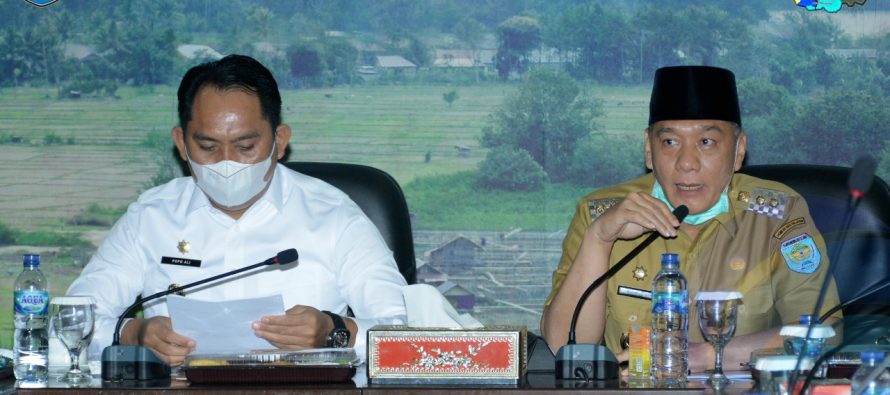 PEMKAB OKU SELATAN GELAR RAPAT KOORDINASI PENGELOLAAN DESTINASI WISATA DI KAWASAN DANAU RANAU, DILANJUTKAN PENANDATANGANAN SURAT PERJANJIAN KERJASAMA BERSAMA BUMDES