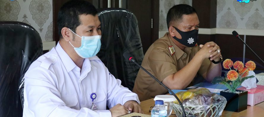 ASISTEN I BIDANG PEMERINTAH DAN KESRA PIMPIN LANGSUNG KEGIATAN ADVOKASI TERPADU LINTAS SEKTOR KEAMANAN PANGAN BERSAMA BALAI BESAR POM PALEMBANG DI KABUPATEN OKU SELATAN TAHUN 2021.