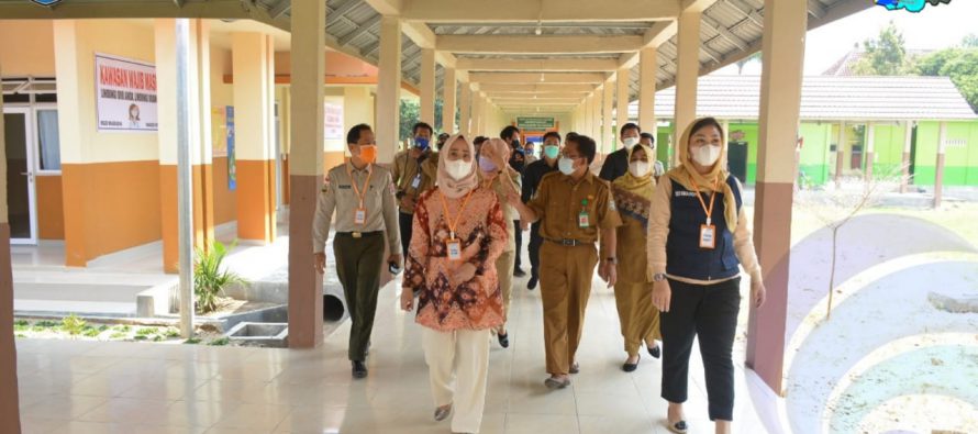 KETUA TPP PKK OKU SELATAN SAMBANGI BOCAH KORBAN LUKA BAKAR ASAL DESA TANJUNG DURIAN