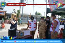 KETUA TP PKK OKU SELATAN SAMBANGI KORBAN KEBAKARAN DI KELURAHAN BUMI AGUNG