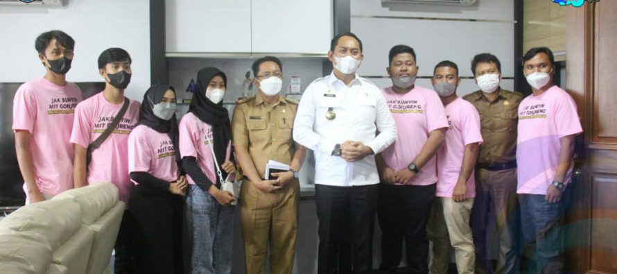 BUPATI DUKUNG SANGGAR SENI GONJRENG DUAKHA POPULERKAN SENI DAN BUDAYA KHAS OKU SELATAN