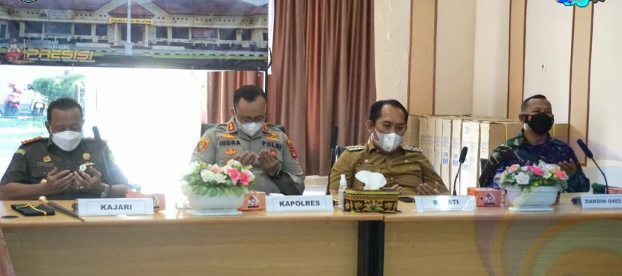 BUPATI OKU SELATAN IKUTI FGD SINERGITAS PEMELIHARAAN SITUASI KAMTIBMAS LANJUTAN KEDUA SECARA VIRTUAL DI MAPOLRES OKU SELATAN