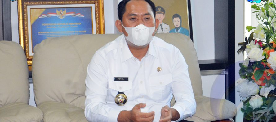 PEMKAB OKU SELATAN SERAHKAN SANTUNAN KEPADA AHLI WARIS TENAGA KESEHATAN YANG GUGUR DALAM PENANGANAN COVID-19.