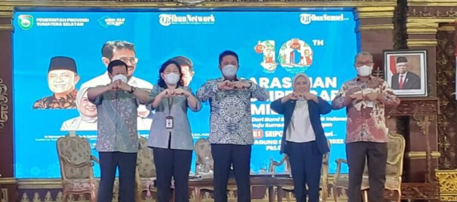 OKU SELATAN DIANUGERAHI PENGHARGAAN PETANI INOVATIF DENGAN INOVASI TUMPANG SARI VANILI-KOPI