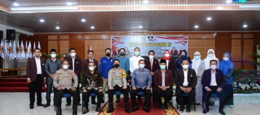 WAKILI BUPATI, ASISTEN BIDANG PEMERINTAHAN DAN KESRA OKU SELATAN BUKA MUSDA IV PPNI DPD OKU SELATAN