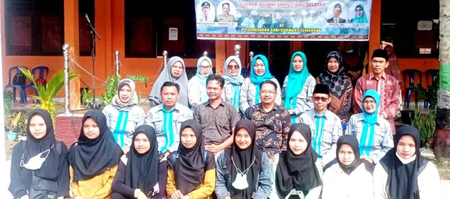 DISNAKERTRANS OKU SELATAN LEPAS TENAGA KERJA KE PT USG SEMARANG MELALU LEMBAGA BKK.