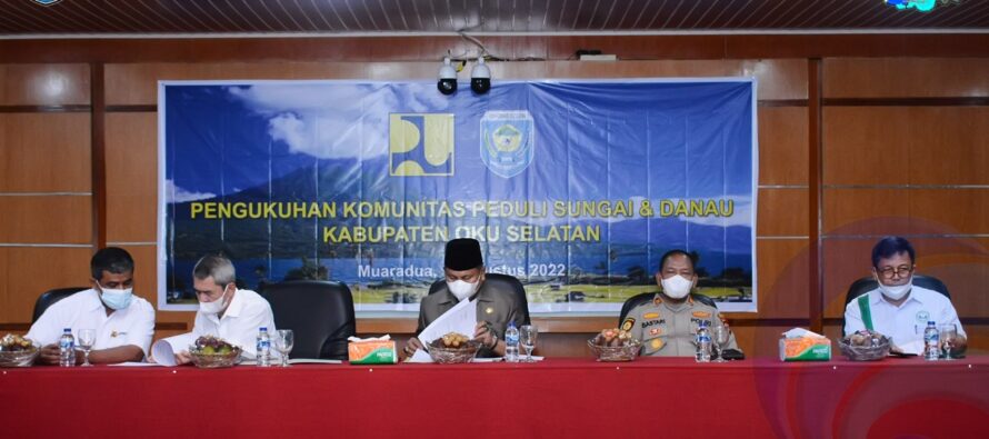 KOMUNITAS PEDULI SUNGAI DAN DANAU OKU SELATAN SIAP MENGEDUKASI MASYARAKAT UNTUK SELALU MENJAGA KEBERSIHAN LINGKUNGAN SEKITAR.