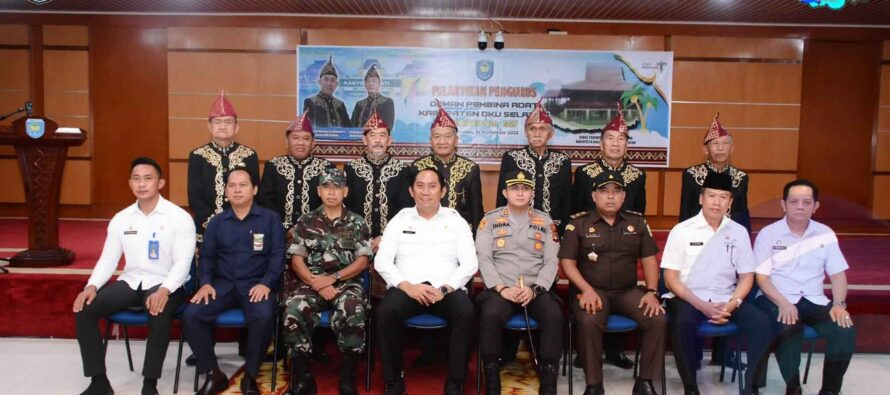 BUPATI POPO ALI HARAPKAN DENGAN ADANYA KEPENGURUSAN DEWAN PEMBINA ADAT, DAPAT MELESTARIKAN ADAT DAN BUDAYA PENINGGALAN LELUHUR YANG ADA DI OKU SELATAN.