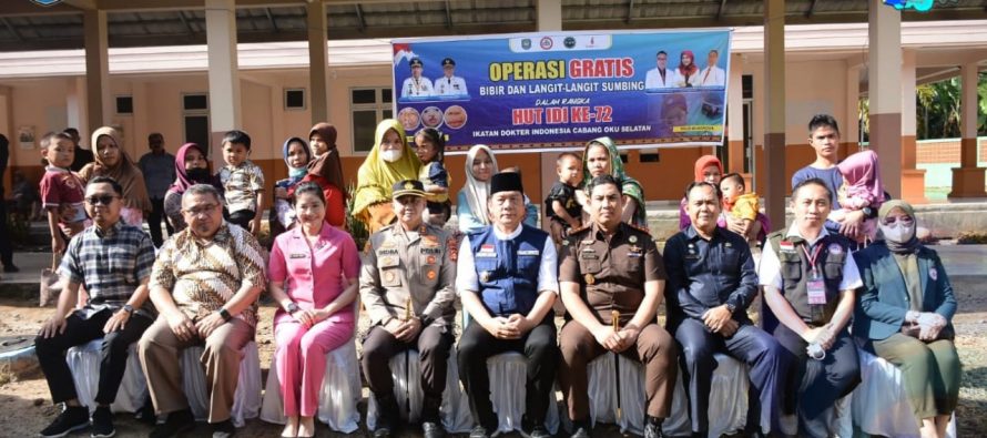 WABUP SHOLEHIEN APRESIASI PELAKSANAAN OPERASI BIBIR DAN LANGIT-LANGIT SUMBING GRATIS YANG DIINISIASI IDI OKU SELATAN.