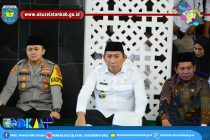 SEMPAT TERTUNDA KARENA PANDEMI, BUPATI POPO ALI LEPAS KEBERANGKATAN JAMAAH UMROH PEMKAB OKU SELATAN.