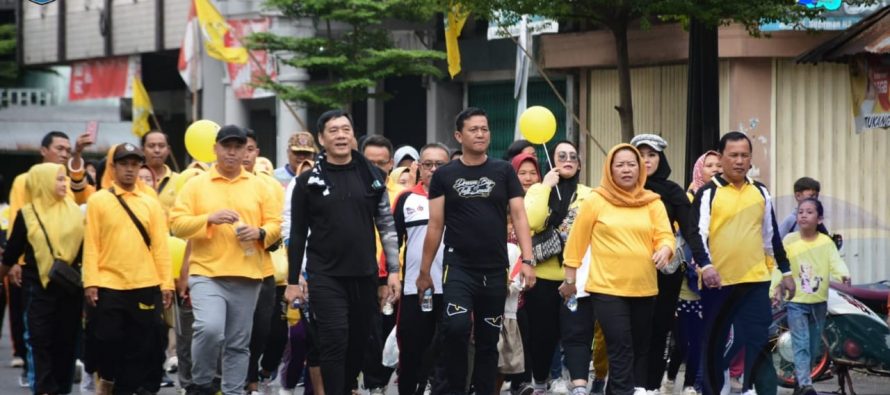 HADIRI JALAN SEHAT BERSAMA PARTAI GOLKAR, WABUP SHOLEHIEN AJAK MASYARAKAT JAGA PERSATUAN