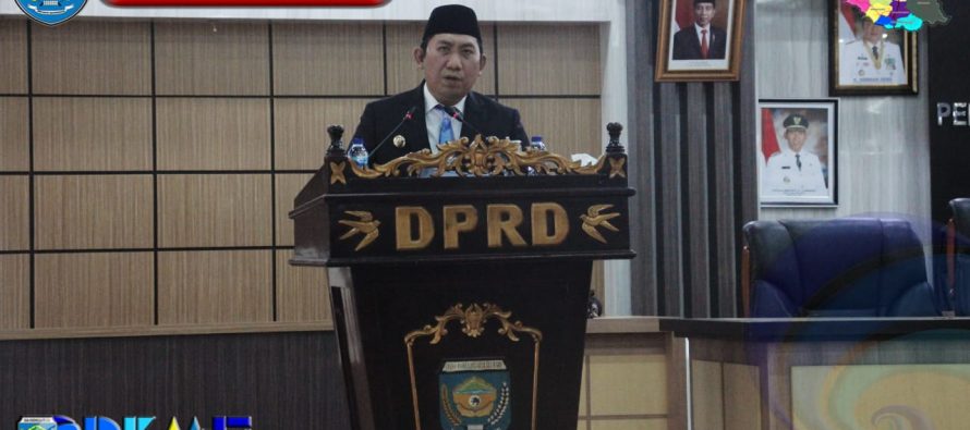 BUPATI DAN WAKIL BUPATI OKU SELATAN HADIRI RAPAT PARIPURNA DPRD OKU SELATAN DALAM RANGKA PEMBAHASAN ANGGARAN PENDAPATAN DAN BELANJA DAERAH KABUPATEN OKU SELATAN TAHUN 2023.