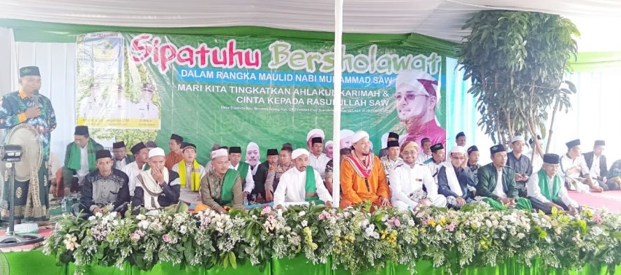WAKILI BUPATI OKU SELATAN, CAMAT BANDING AGUNG IKUTI ACARA SIPATUHU BERSHOLAWAT DALAM RANGKA PERINGATAN MAULID NABI MUHAMMAD SAW 1444 H