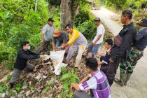 AKTIVIS LINGKUNGAN DI OKU SELATAN BERSINERGI BERSAMA KELOMPOK INFORMASI MASYARAKAT ( KIM) DIBAWAH NAUNGAN DISKOMINFO OKU SELATAN CIPTAKAN GERAKAN SELAMATKAN LINGKUNGAN HIDUP ( SELINGKUH).