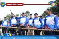 BERSAMA GUBERNUR, BUPATI OKU SELATAN MAINKAN BERBAGAI PERMAINAN TRADISIONAL DI PANTAI BIDADARI DANAU RANAU